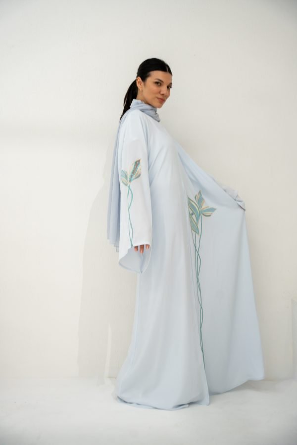 Light Blue Abaya with Blue Floral Accents - Image 4